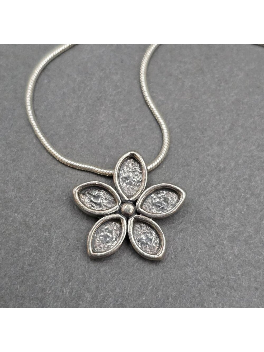 Silpada Sterling Silver Flower Pendant Snake Chain Choker Necklace Retired N1276
